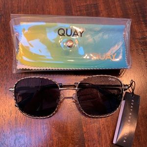 QUAY Australia Jezabell Twist Sunglasses